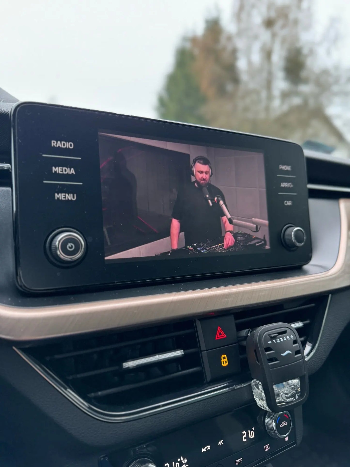 AI-Box YouTube et Netflix pour Skoda