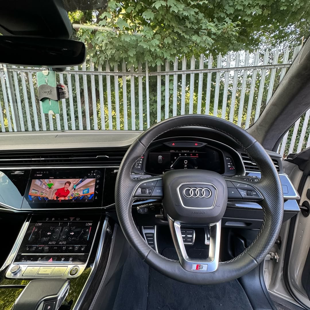 Youtube & Netflix AI-Box für Audi